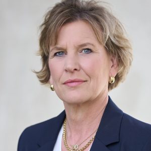 Iris Schafhausen, Gloßner Immobilien